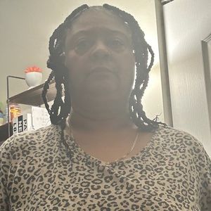 Meet your Posher, Camille